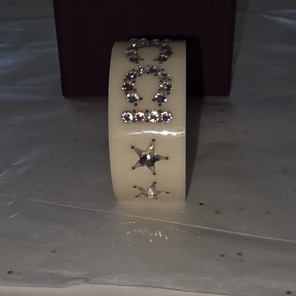 Authentic!! GUCCI "DEADSTOCK" IVORY Cuff Bracelet with Silver Rhinestones - Picture 16 of 16